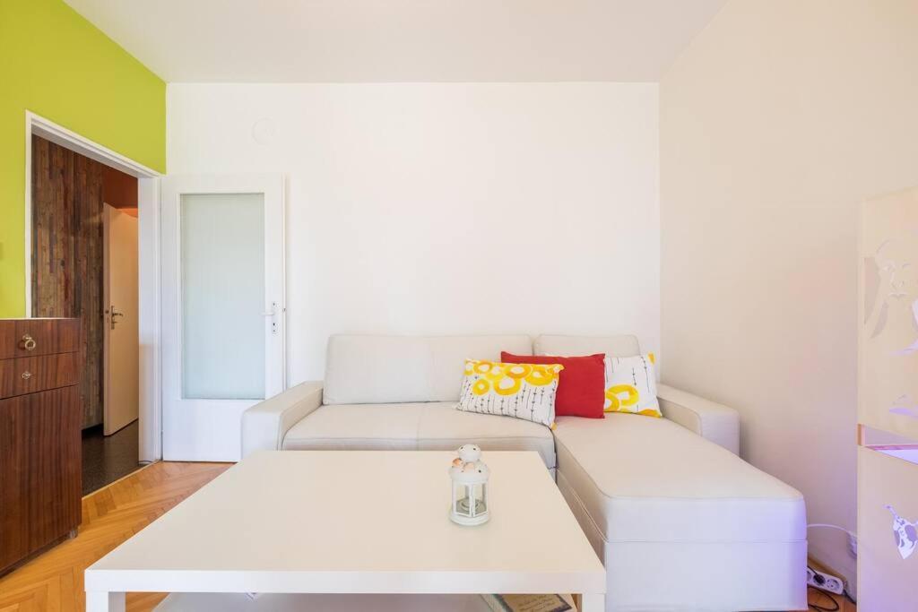 Beautiful Flat In Central Location By Flat Mаnager Sofia Extérieur photo